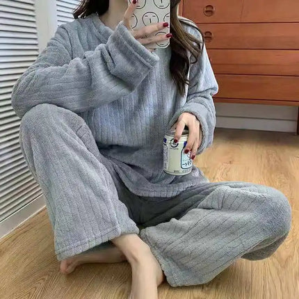 Pyjama Hiver Femme en Velours de Corail – Chaud, Doux & Confortable – Nouvelle Collection Automne/Hiver