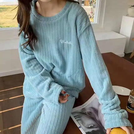 Pyjama Hiver Femme en Velours de Corail – Chaud, Doux & Confortable – Nouvelle Collection Automne/Hiver