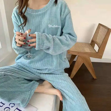 Pyjama Hiver Femme en Velours de Corail – Chaud, Doux & Confortable – Nouvelle Collection Automne/Hiver