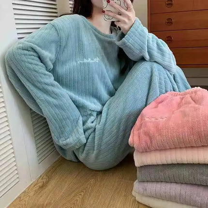 Pyjama Hiver Femme en Velours de Corail – Chaud, Doux & Confortable – Nouvelle Collection Automne/Hiver