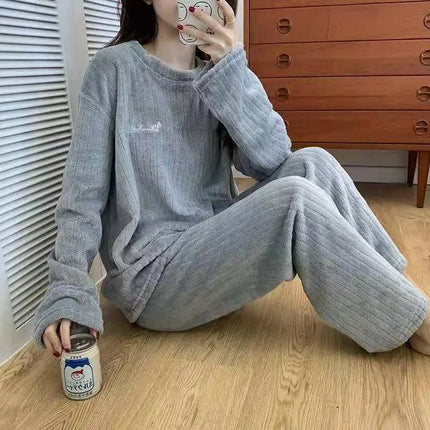 Pyjama Hiver Femme en Velours de Corail – Chaud, Doux & Confortable – Nouvelle Collection Automne/Hiver